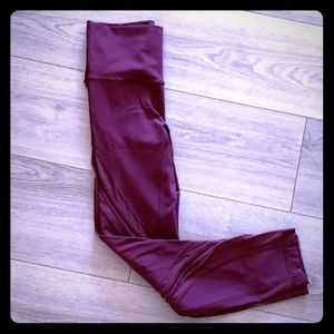 SALE 🎉 lululemon 7/8 leggings w/ mesh detail